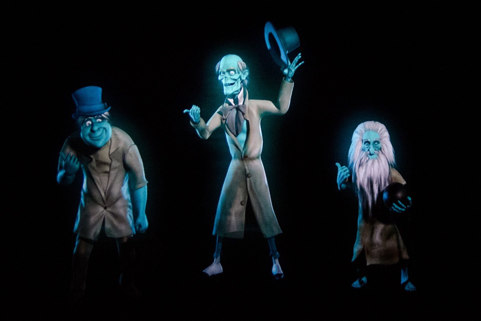 hitchhiking ghosts figures